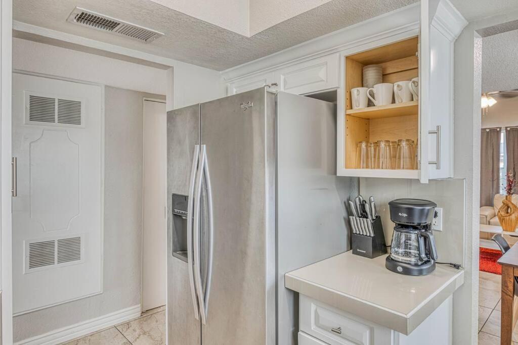The Hummingbird Sunset Home, West Side エル・パソ エクステリア 写真