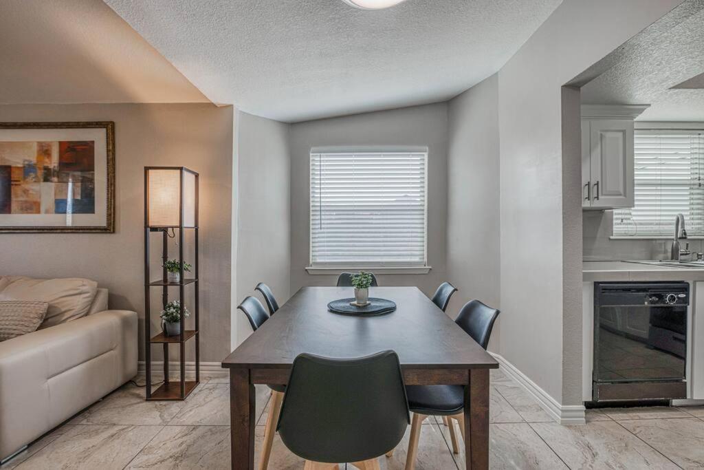 The Hummingbird Sunset Home, West Side エル・パソ エクステリア 写真