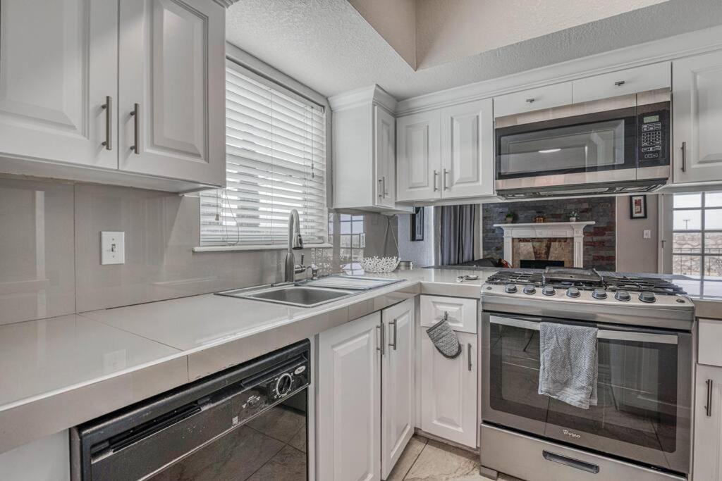 The Hummingbird Sunset Home, West Side エル・パソ エクステリア 写真