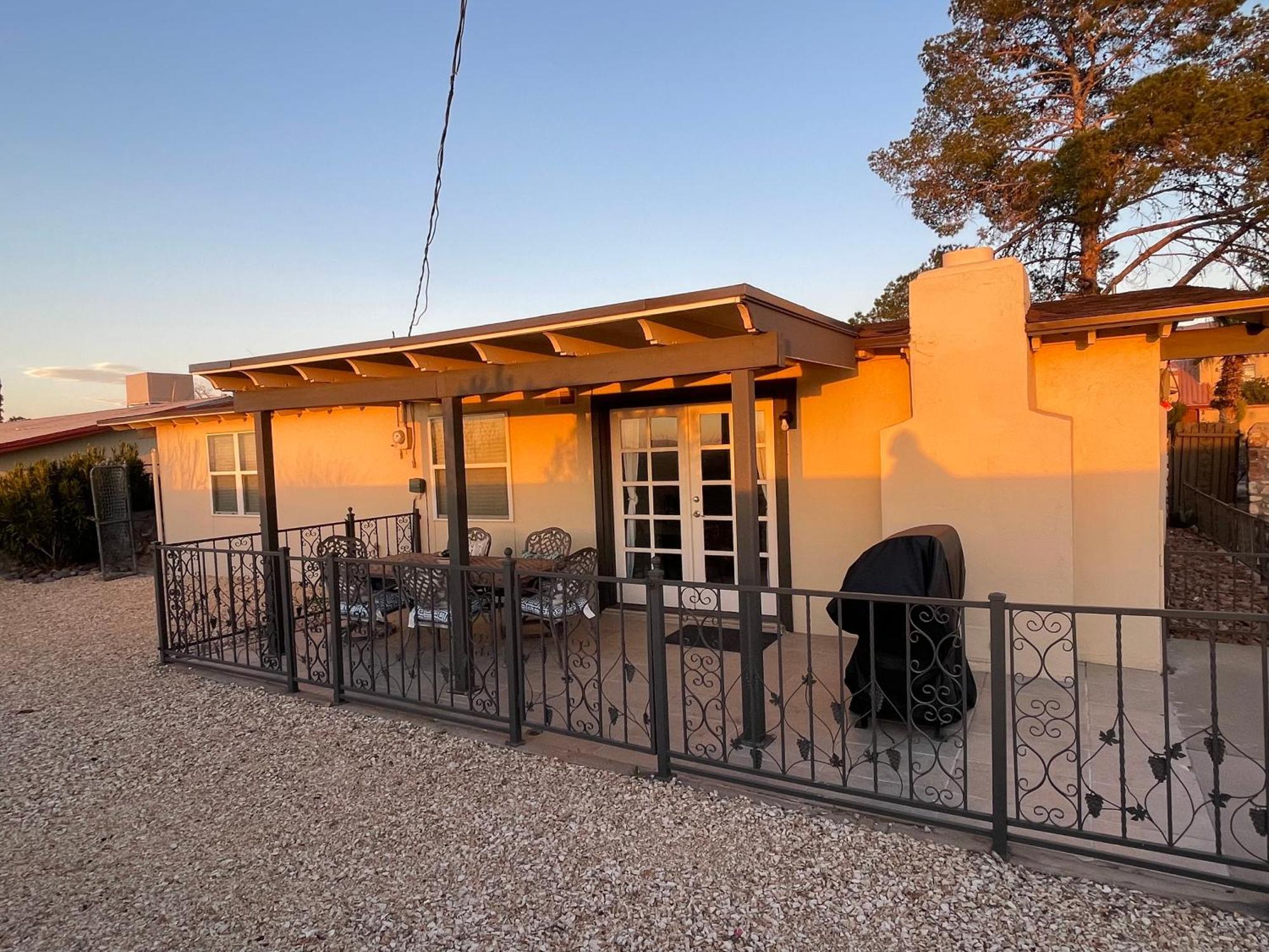 The Hummingbird Sunset Home, West Side エル・パソ エクステリア 写真